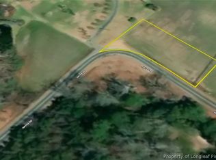 4 Hayes Rd, Spring Lake, NC 28390