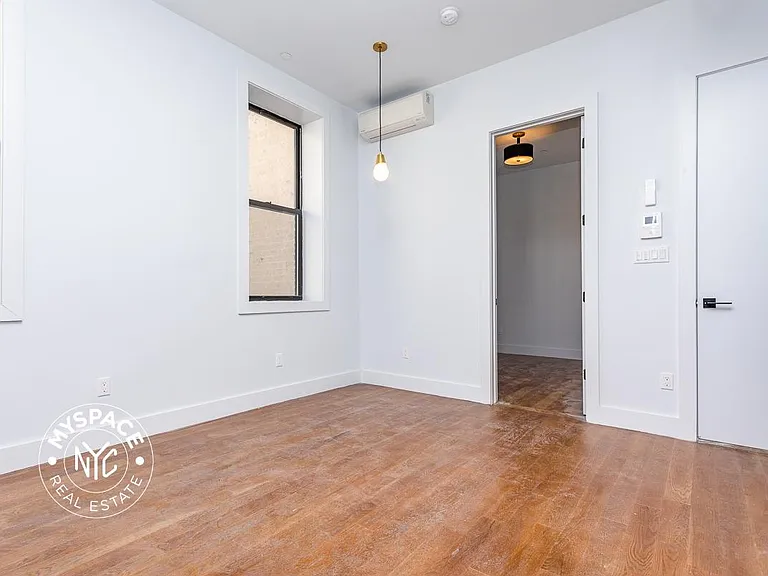 1337 Gates Ave #3C — Photo 6
