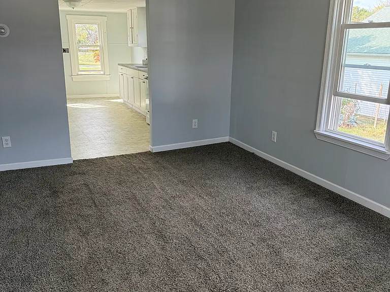 1837 Montana Ave — Photo 7