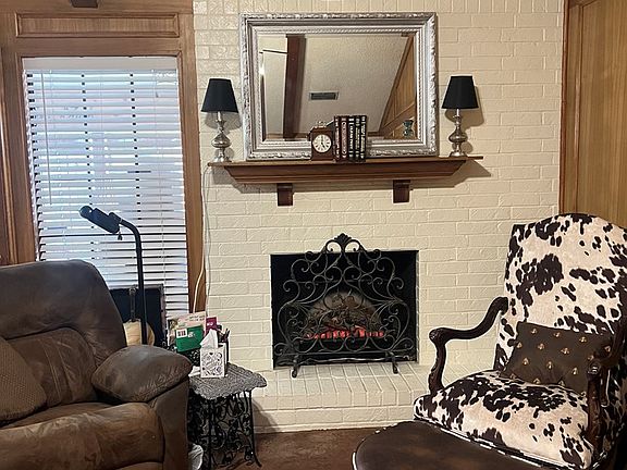 5th image of 3946 Lyndale Dr
