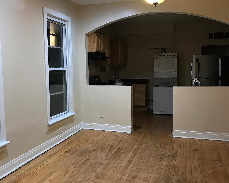 1st image of 1840 N Richmond St #2