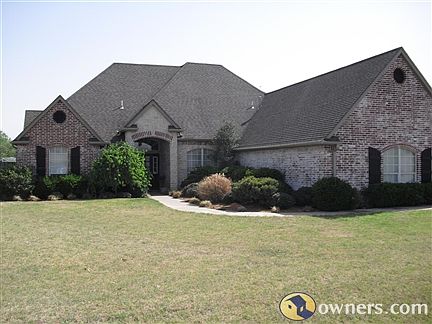 1st image of 4 NW Heatherstone Dr