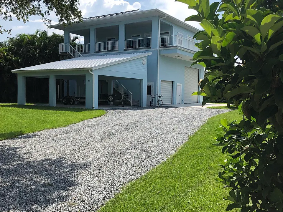 1555 S Banana River Dr