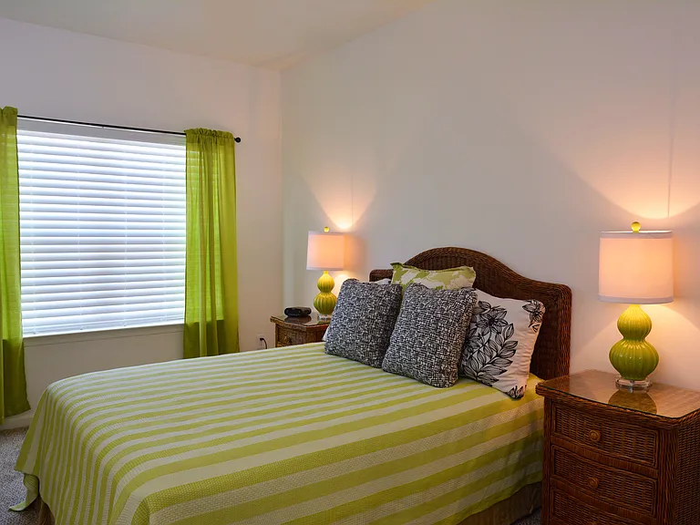37530 Worcester Dr — Photo 21