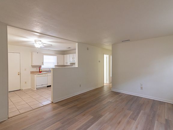 3rd image of 3753 Maria Cir
