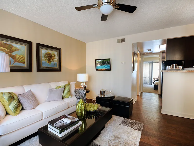 Westminster Chase Apartments — Photo 22
