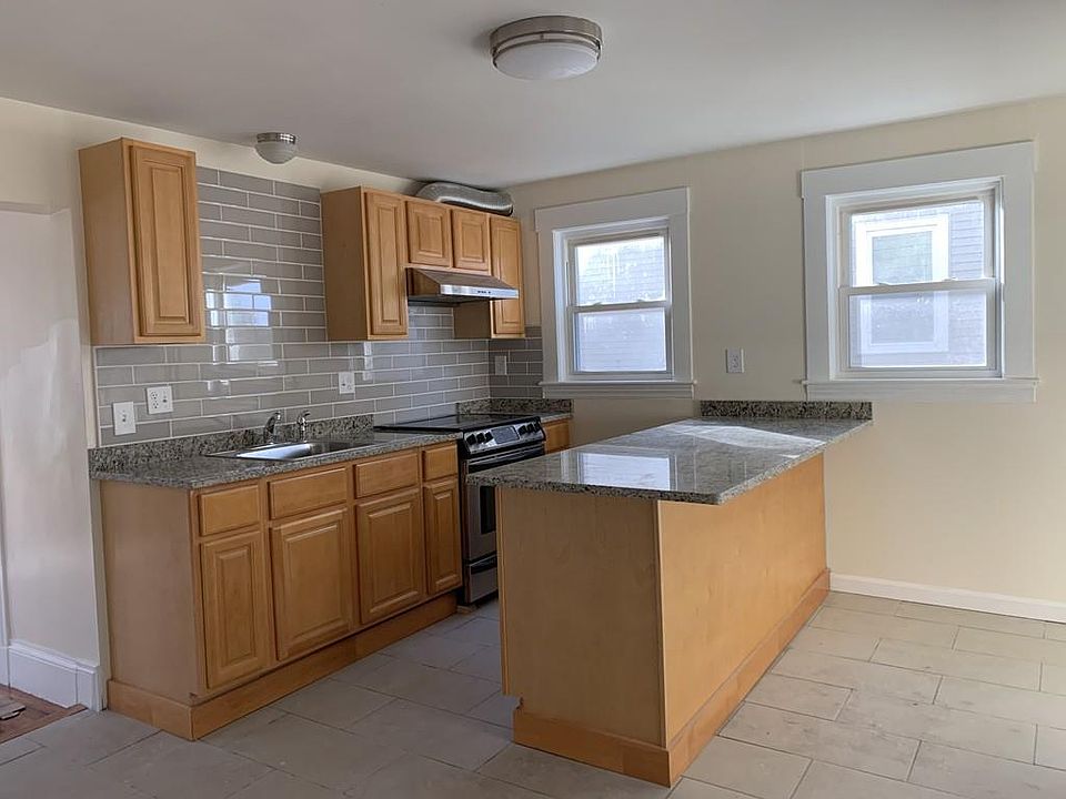 1st image of 135 Independence Ave