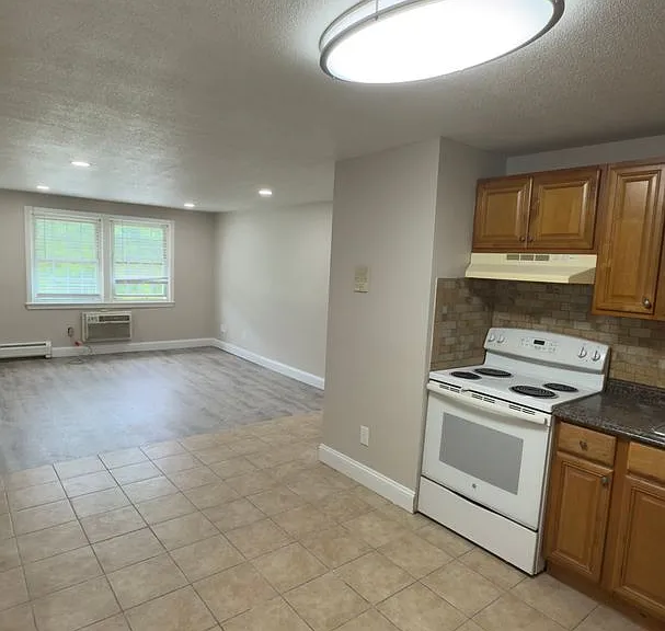 Ridgewood Apartments Gardner — Photo 47