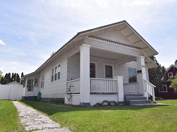 4th image of 250 6th St