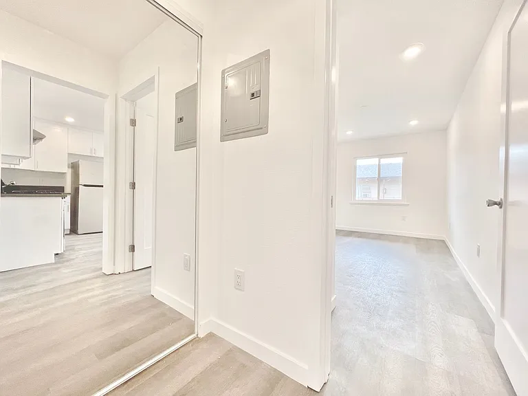 3900 Nicolet Ave — Photo 23