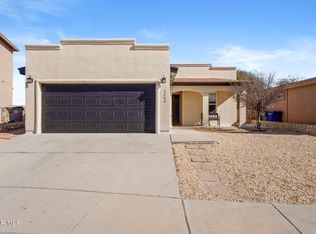 3260 Bell Point Dr, El Paso, TX 79938