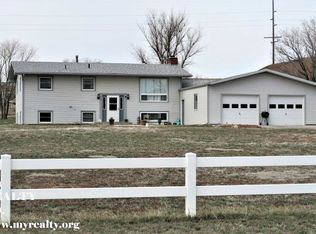 45 Red Rock Dr, Douglas, WY 82633