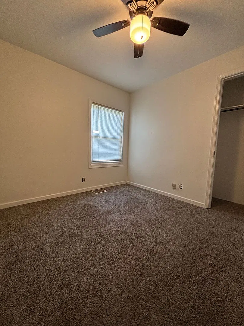 3 bedroom home for rent in O'Fallon IL — Photo 4