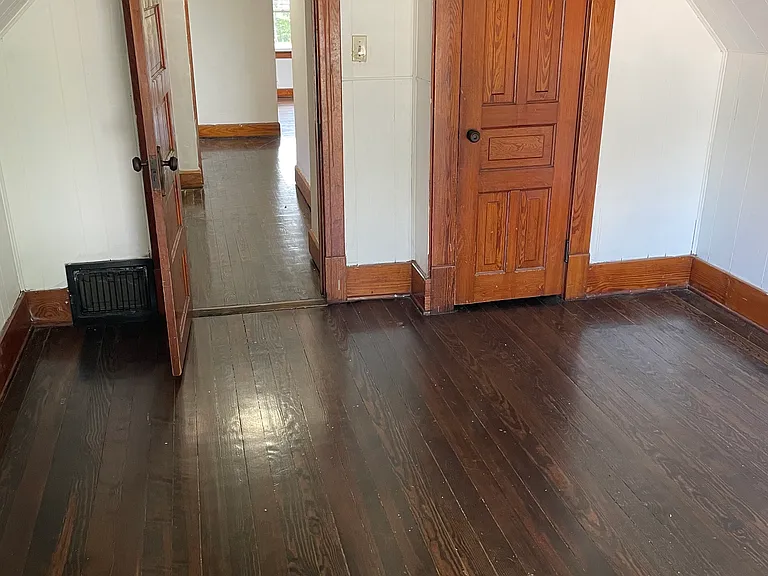 Bedroom2
13'x15'