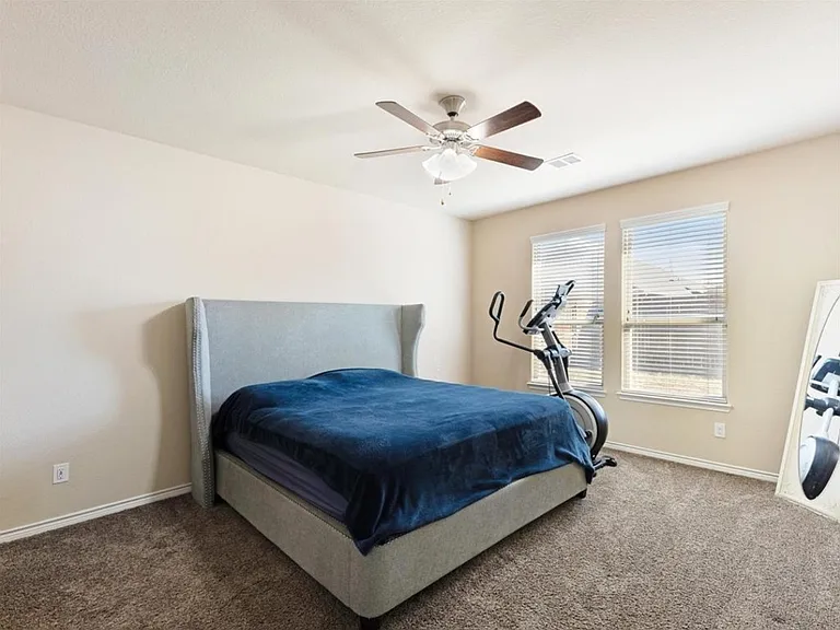 2109 Lake Hawthorne Trl — Photo 11