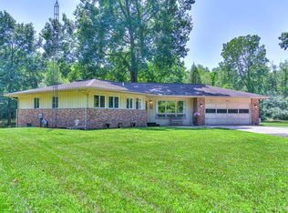 3851 Clarkway Rd, Jackson, MI 49203