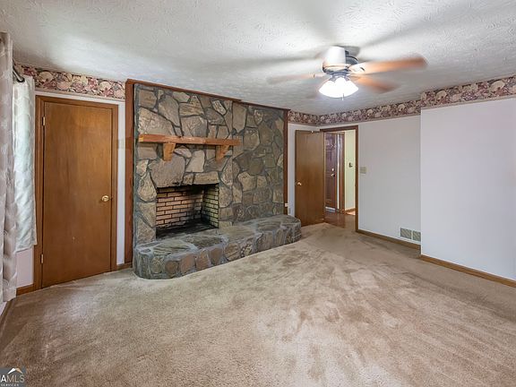 5th image of 1301 Bob Hunton Rd