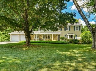 5 Very Merry Rd, Stamford, CT 06903