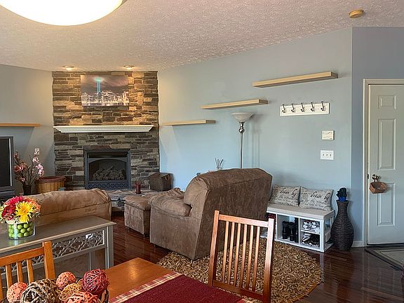 5th image of 2065 Westborough Dr