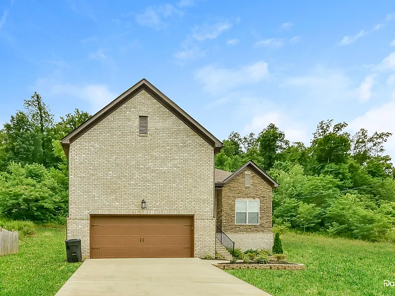 1010 Chisolm Trl — Photo 2