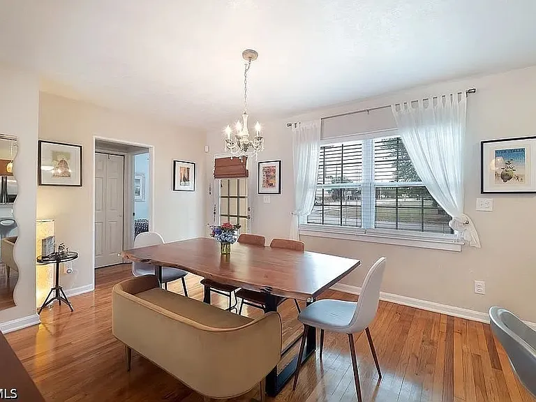 424 Wiltshire Rd — Photo 15