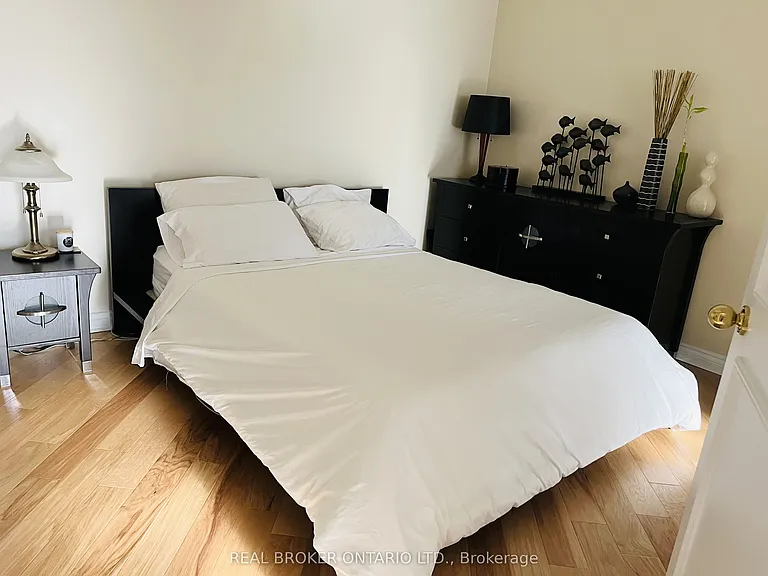 1 Palace Pier Ct #304 — Photo 13