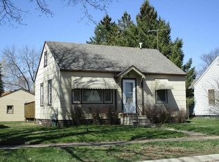 1653 Hawthorne Ave, Waterloo, IA 50702