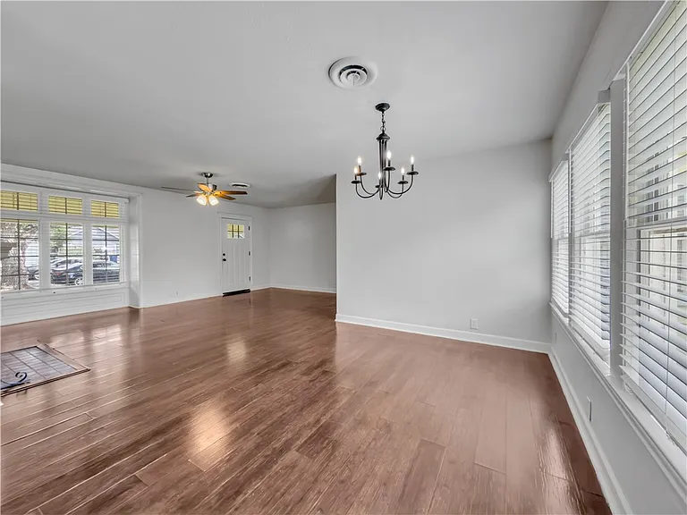 329 Foster Dr — Photo 7