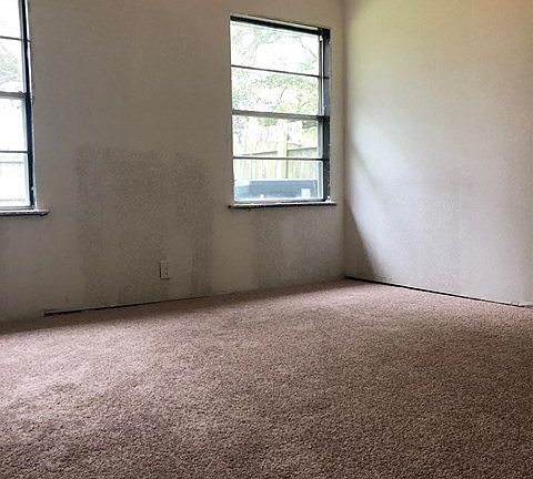 5th image of 3910 Woodrow Dr