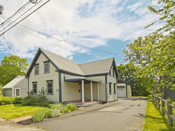 34 Holmes Street, Rockland, ME 04841