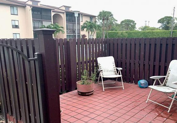 Home For Sale In Pine Ridge