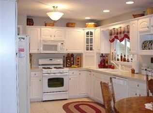 14116 Darrow Rd, Vermilion, OH 44089