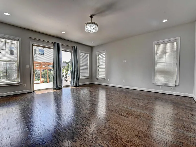 42055 Darlene Pl — Photo 7