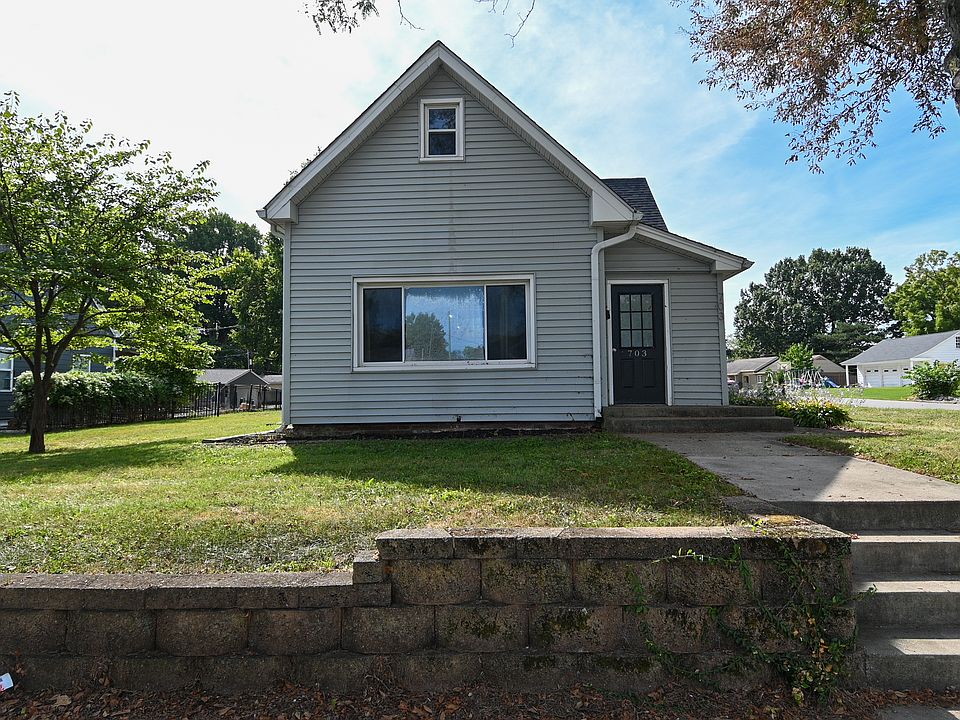 1st image of 703 E Main St