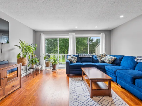11 Fairway Drive #11, Brunswick, ME 04011