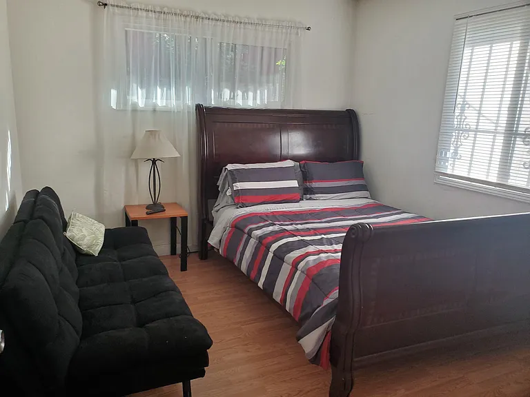 1135 Highland Ave — Photo 10