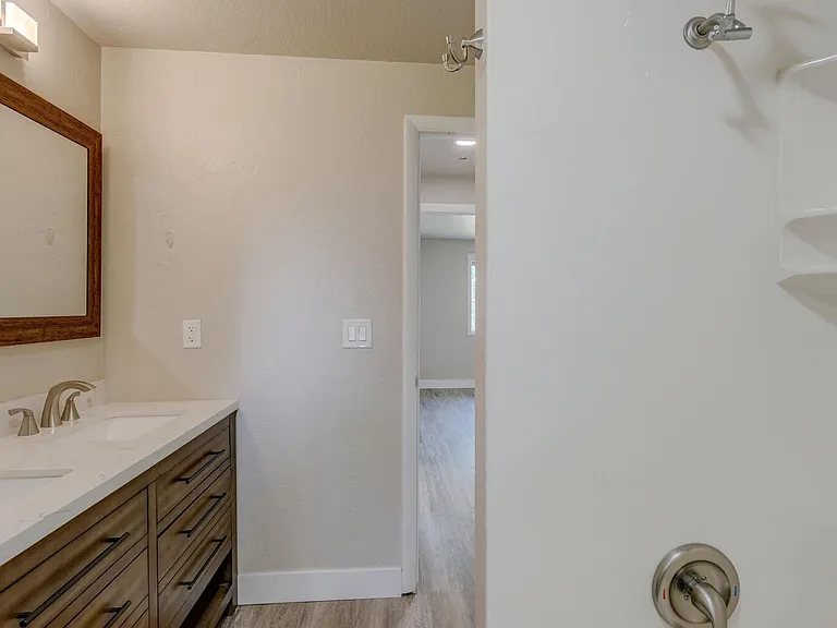 Complete Remodel near Boise River _ Pet Friendly! — Photo 17