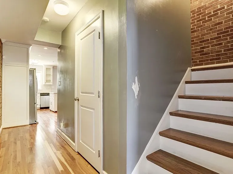1120 K St SE — Photo 11
