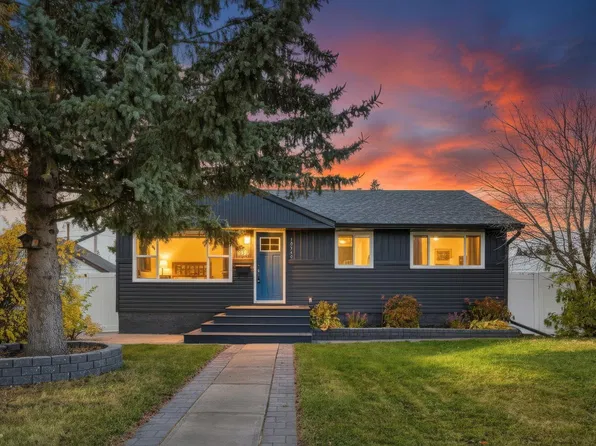 10542 161st St NW, Edmonton, AB T5P 3J7