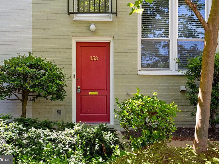 158 Washington SW #G-147 — Photo 2