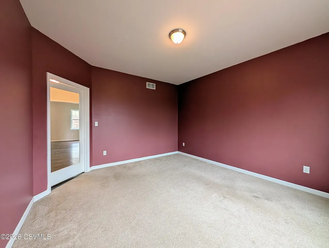 4 bed, 2.5 bath, 2794 sqft, $2,800 — Photo 4