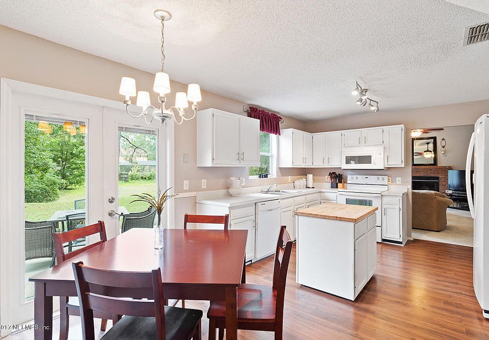 1st image of 11323 English Moss Ln