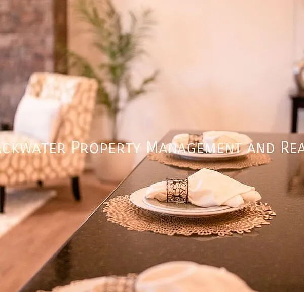 1208 Commerce St #301 — Photo 50