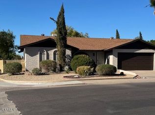 1102 E Grandview Rd, Phoenix, AZ 85022