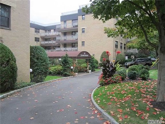 3rd image of 40 Stoner Ave APT 3Q