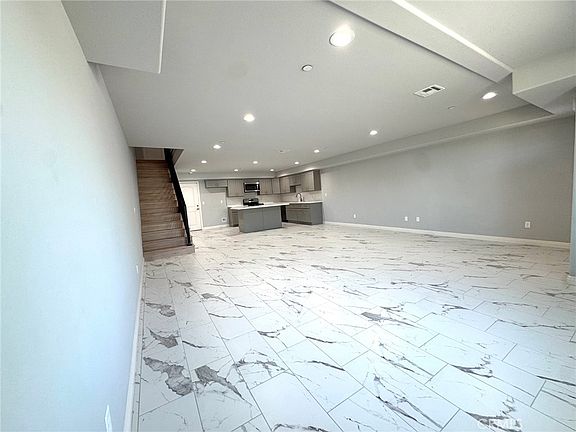 4th image of 15616 Amar Rd #F