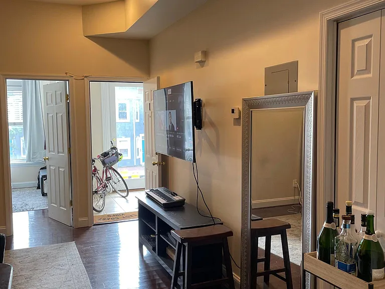 511 Florida Ave NW #1 — Photo 7