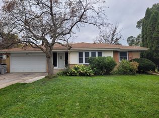 6827 N 91st St, Milwaukee, WI 53224