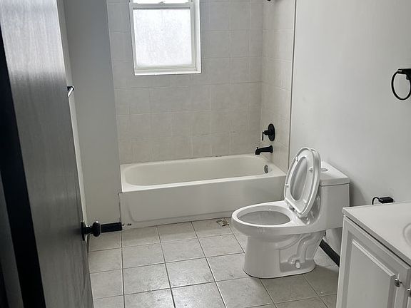 5th image of 3008 Cheltenham Tower Pl #606