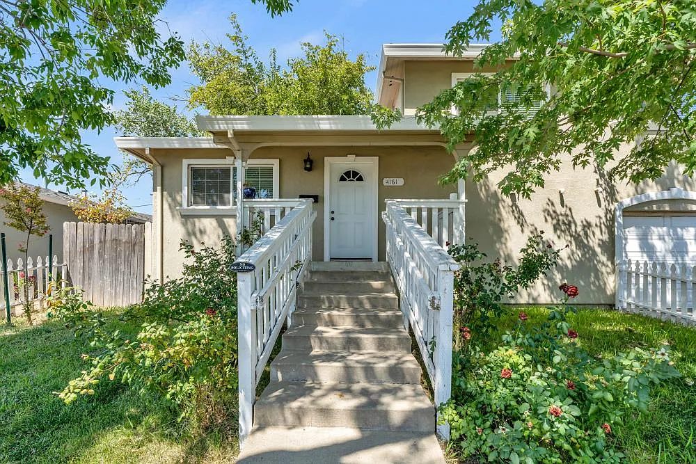 4161 Stephen Dr photo 1